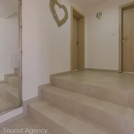 Panoramic Forest Retreat With Pool And Seaview Apartament *