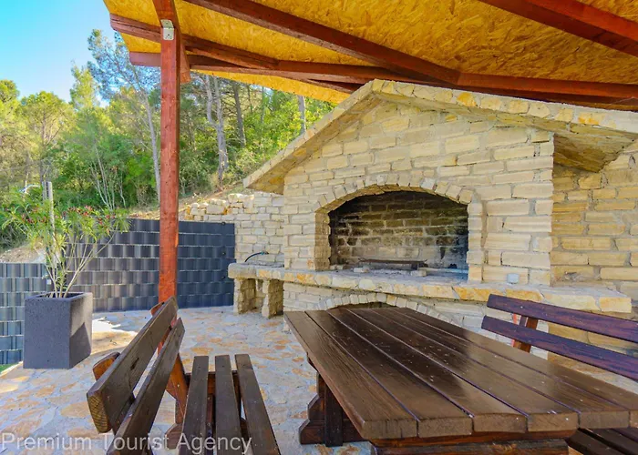 Panoramic Forest Retreat With Pool And Seaview Lägenhet *