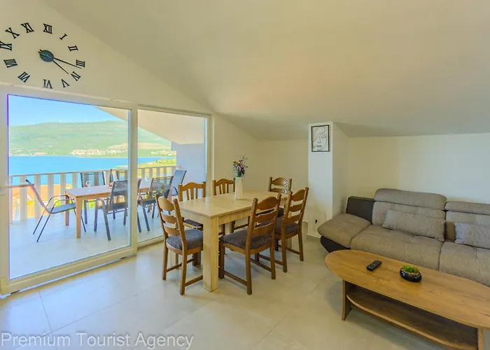 Panoramic Forest Retreat With Pool And Seaview Appartement *