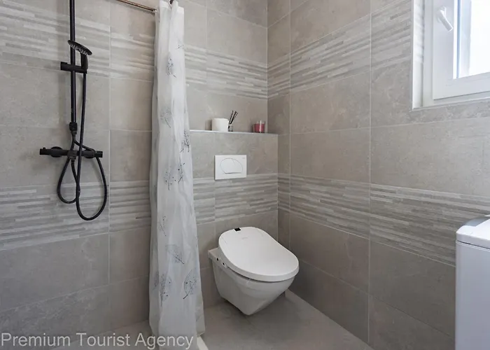 Panoramic Forest Retreat With Pool And Seaview Lägenhet *