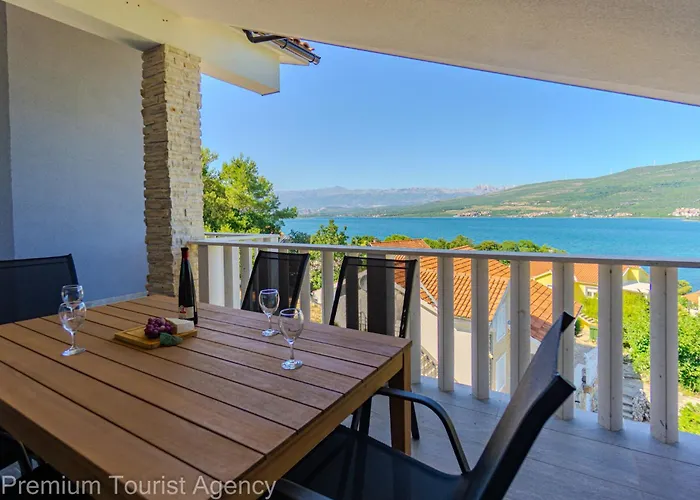 Panoramic Forest Retreat With Pool And Seaview * Donji Karin