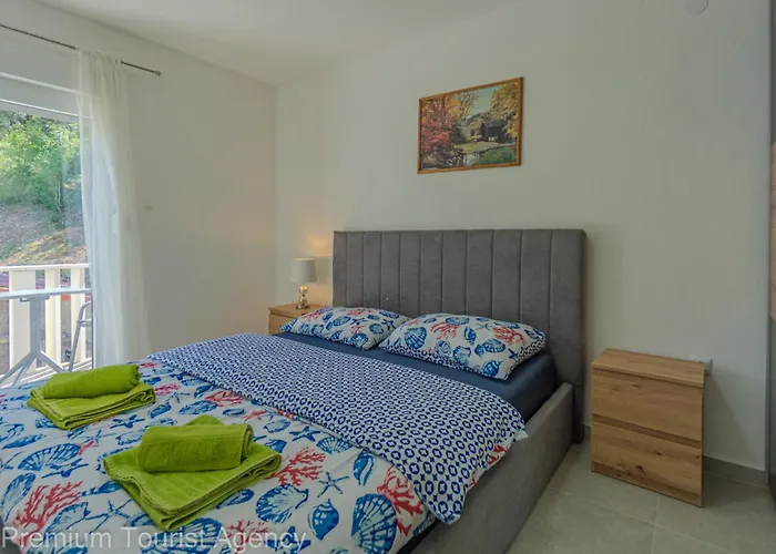 Panoramic Forest Retreat With Pool And Seaview Apartman *