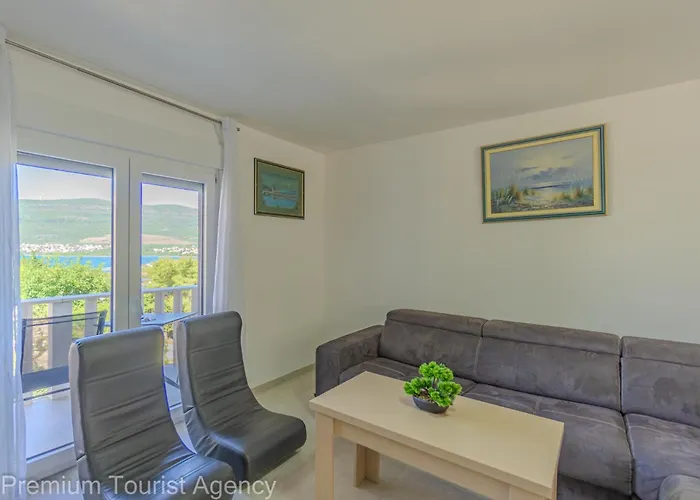 Panoramic Forest Retreat With Pool And Seaview Apartman Donji Karin